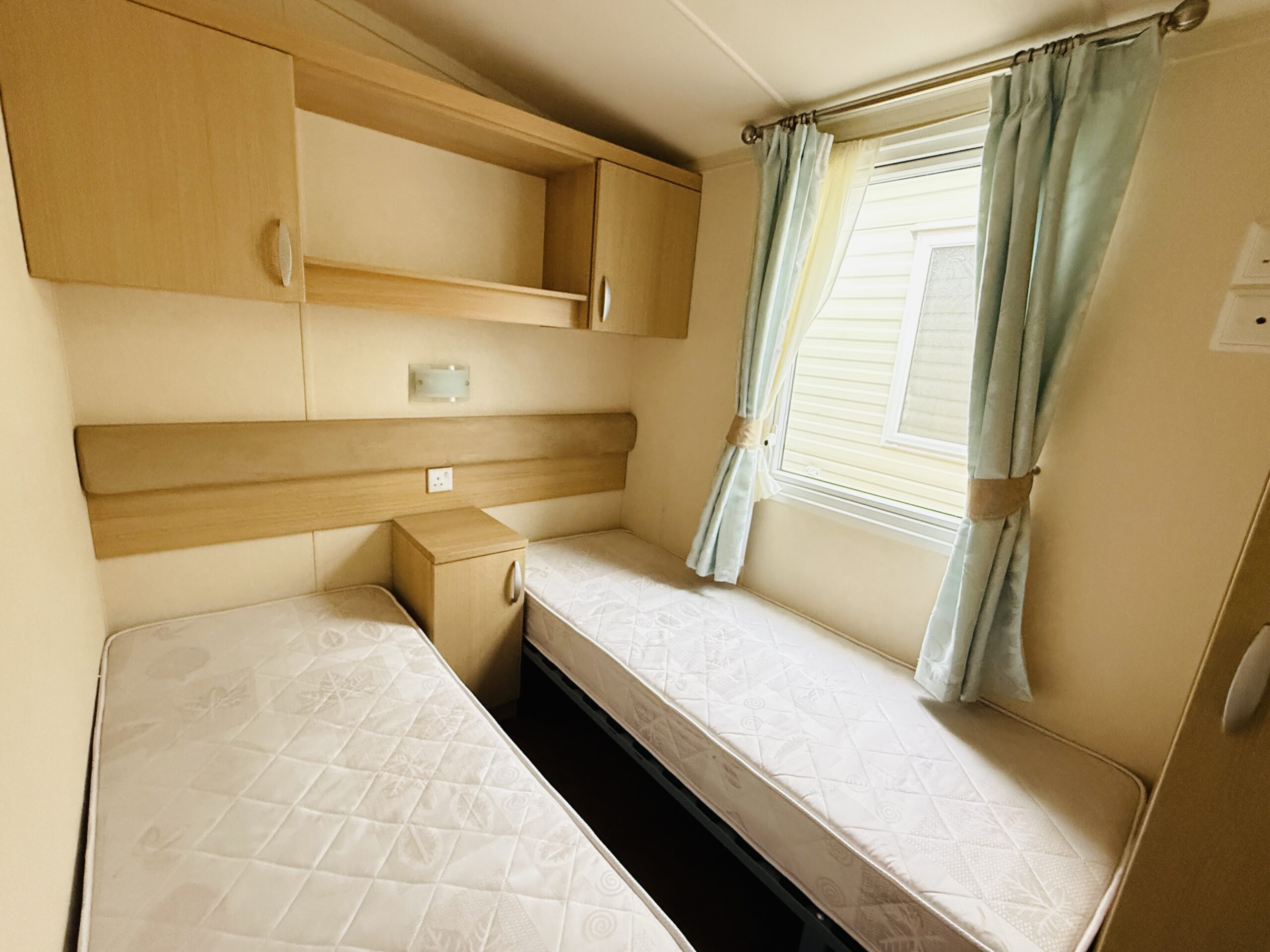 Swift Bordeaux - Image 14