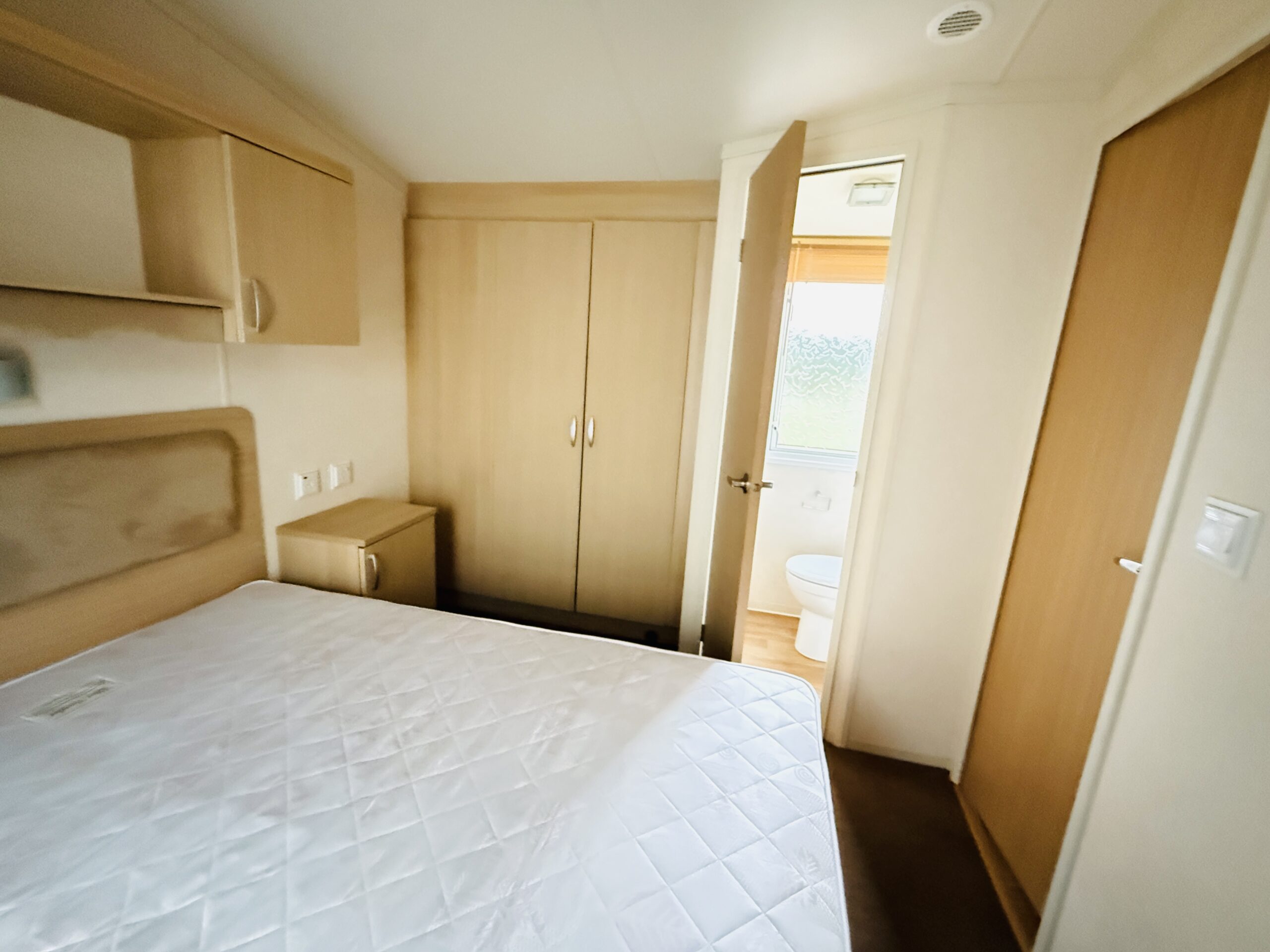 Swift Bordeaux - Image 9