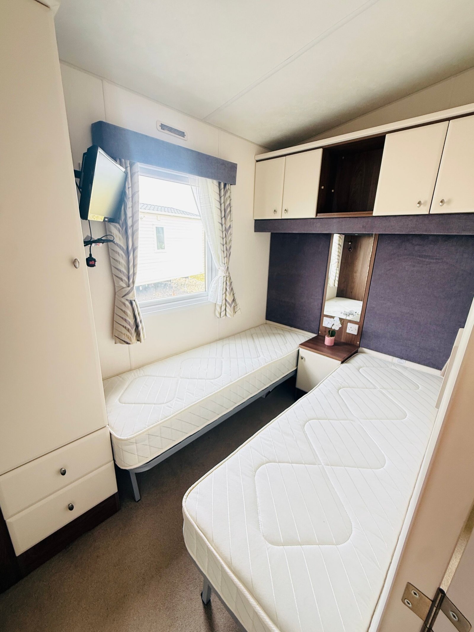 Delta Oceon Lodge - Image 14