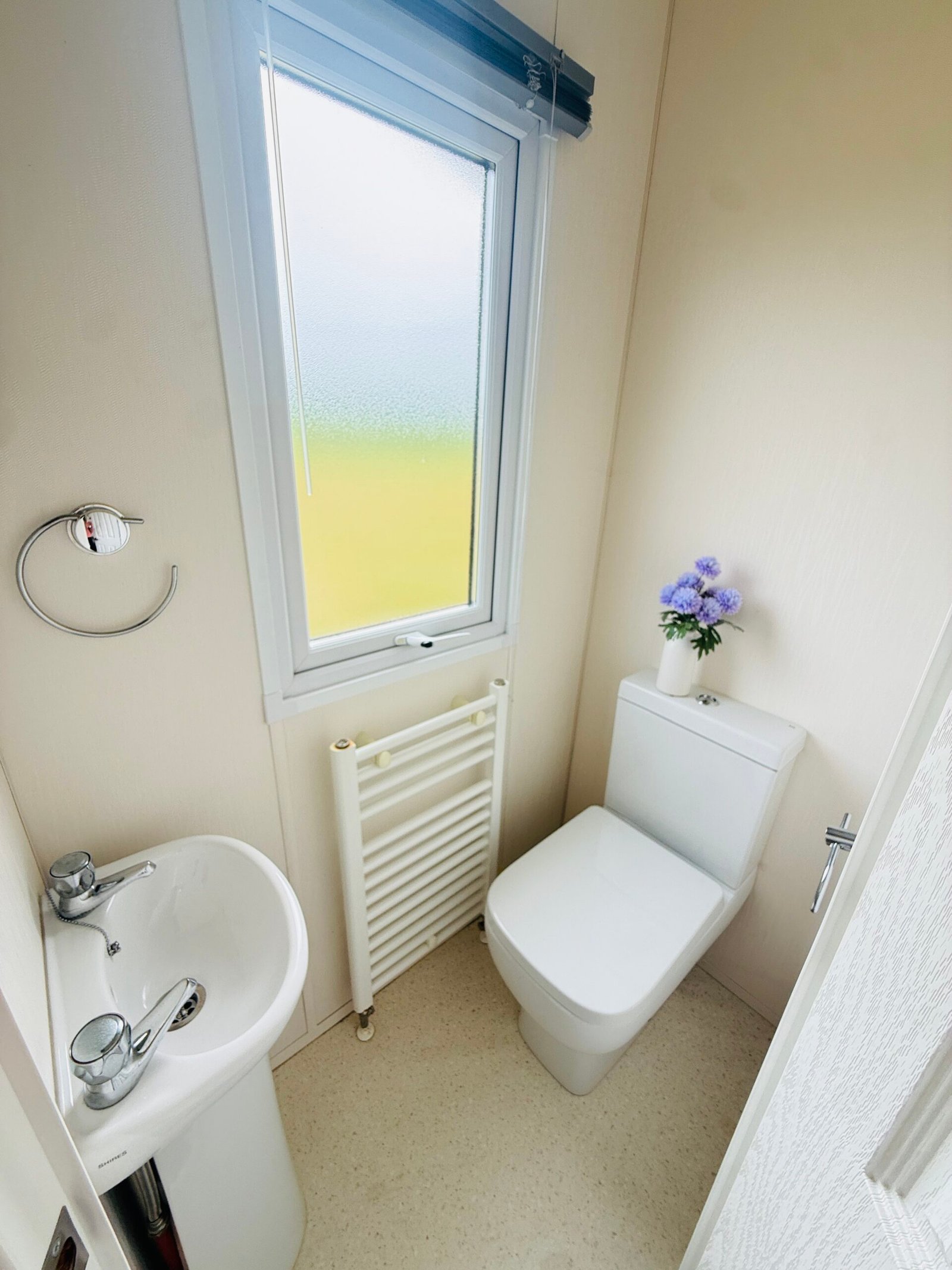 Delta Oceon Lodge - Image 12
