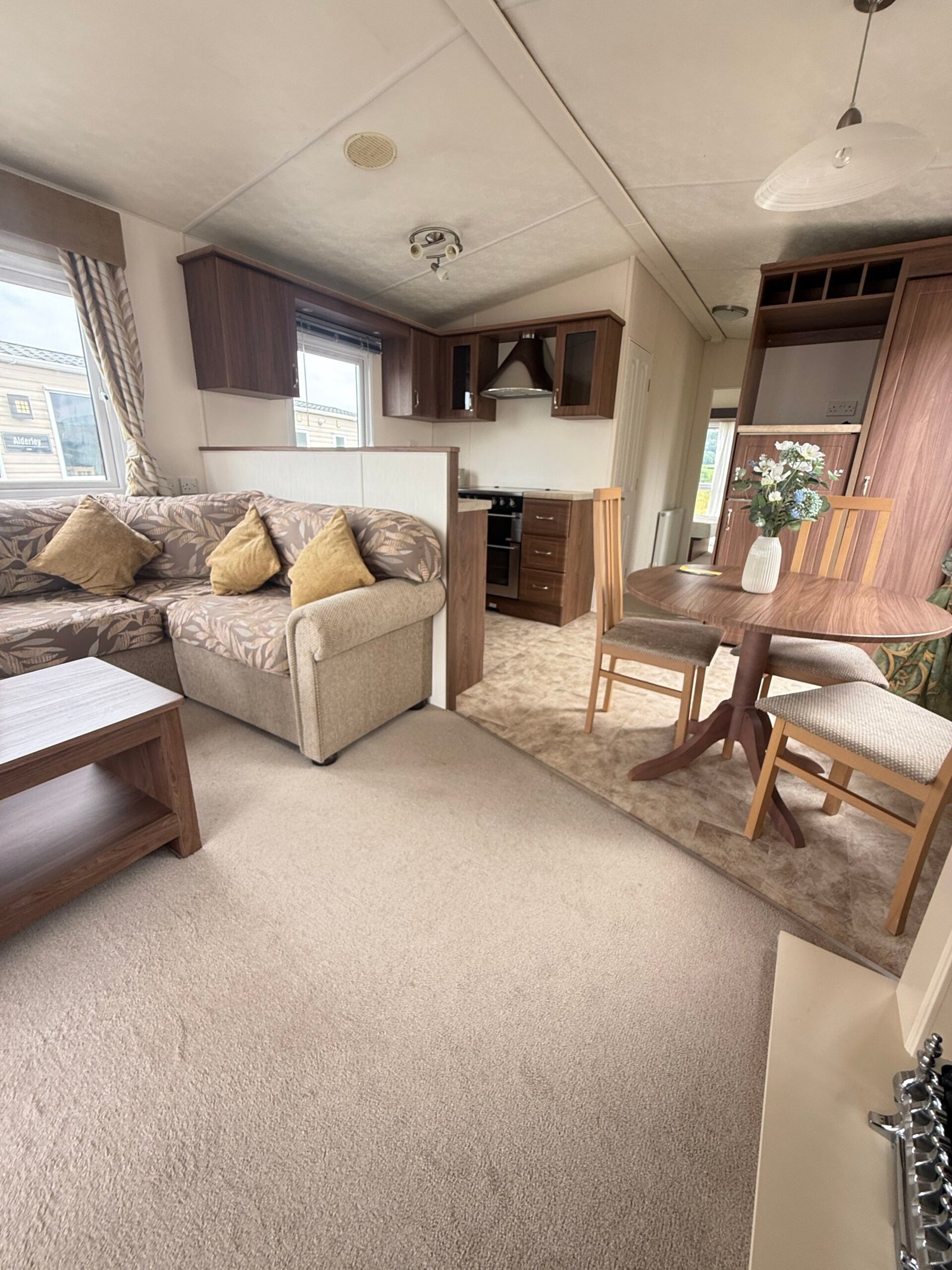 Delta Oceon Lodge - Image 5